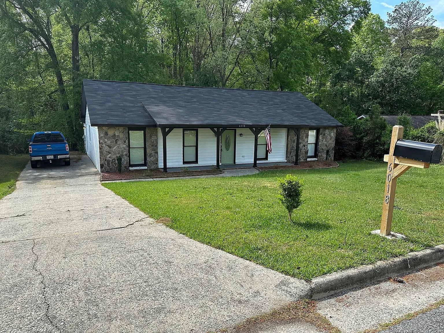 3 bed, 1542 sqft, $1,900 — Photo 1