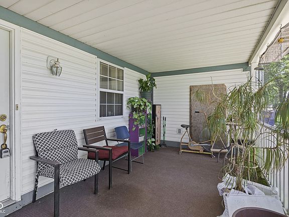5th image of 4023 Englewood Dr