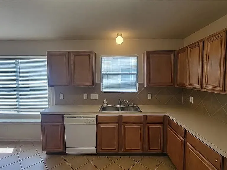 3111 Mulberry Ranch Dr — Photo 12