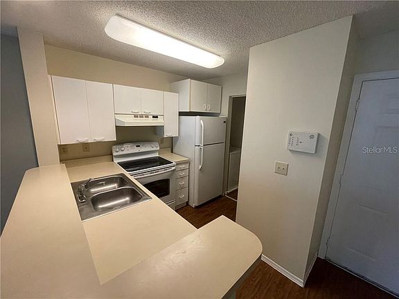 4th image of 10122 Winsford Oak Blvd APT 401