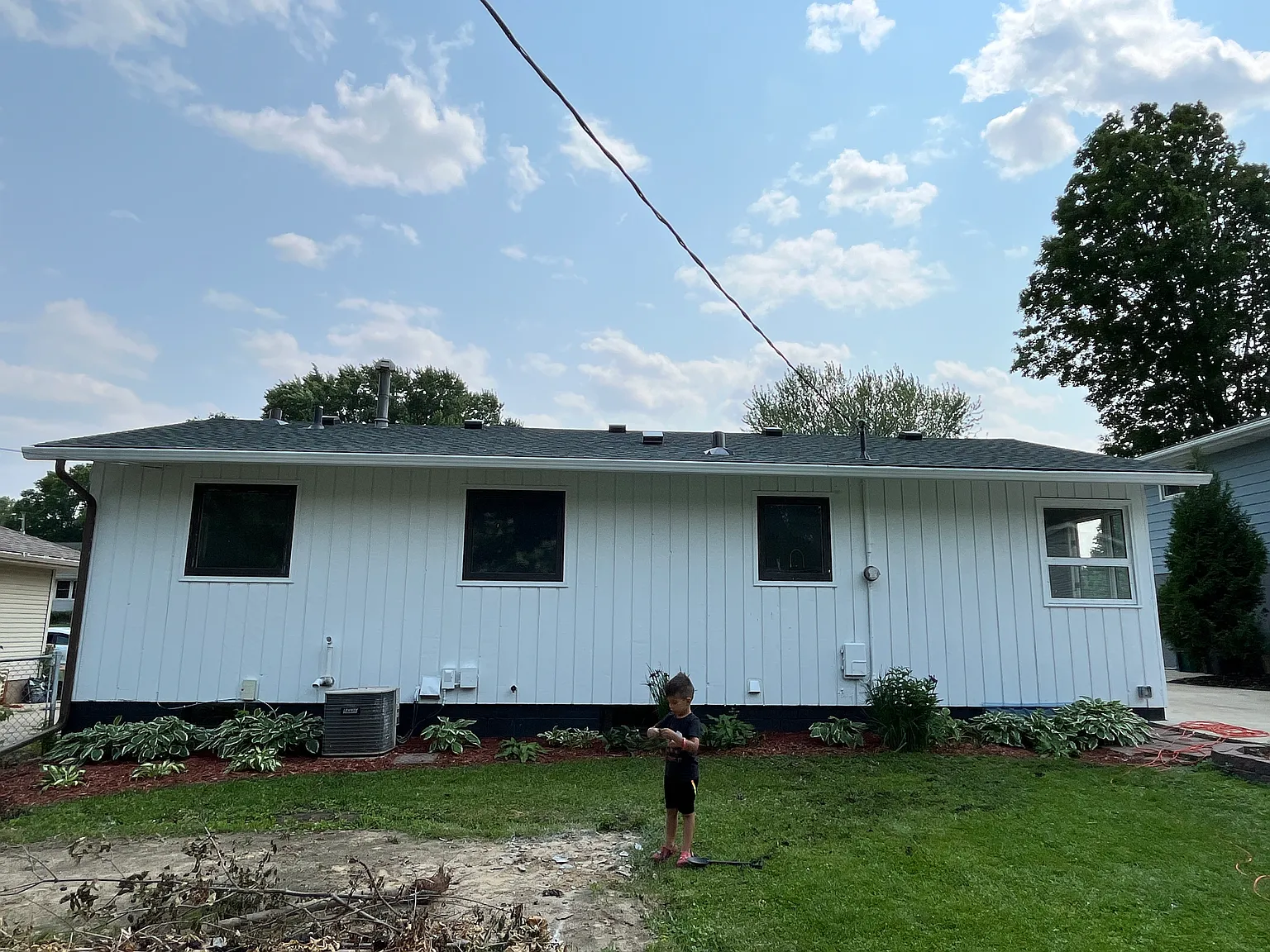 3 bed, 1736 sqft, $2,049 — Photo 4