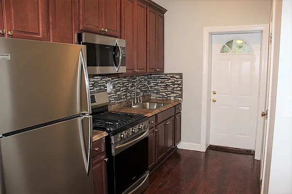 Rented by Carroll Gardens Realty | media 17