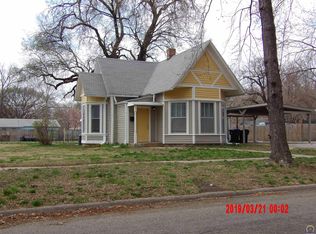 829 NE Oakland Ave, Topeka, KS 66616