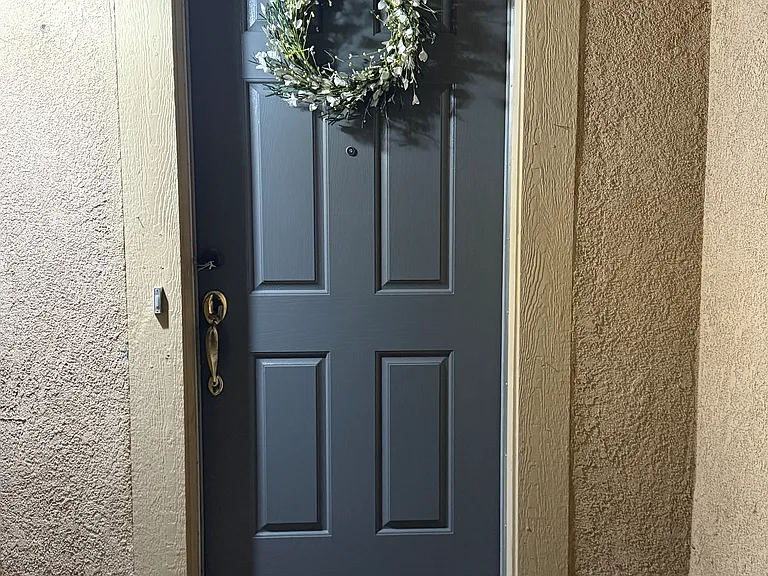 1323 Montgomery Ln — Photo 7