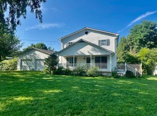 145 Woodlawn Dr, Coal City, WV 25823