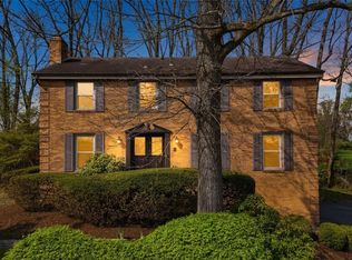162 Woodshire Dr #O, Pittsburgh, PA 15215
