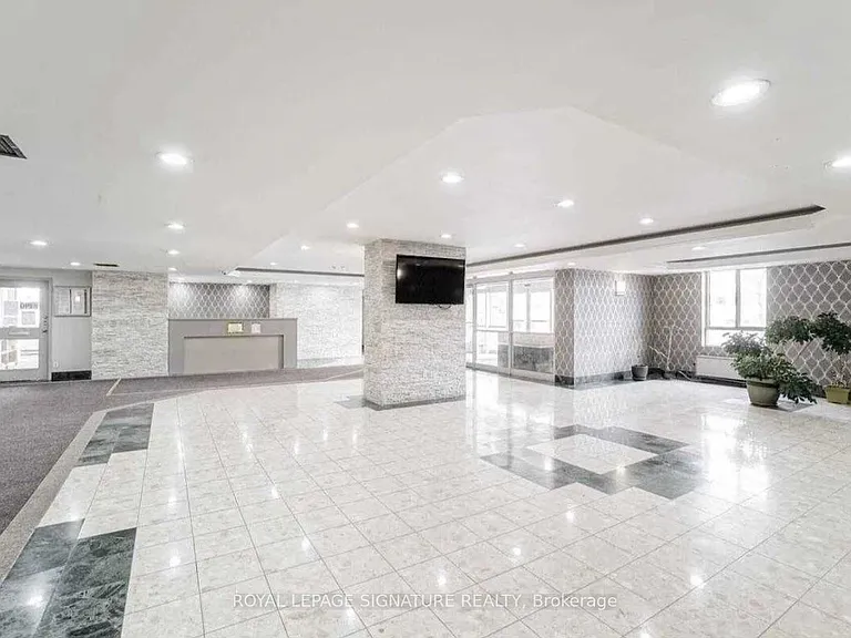 41 Markbrook Ln #213 — Photo 28