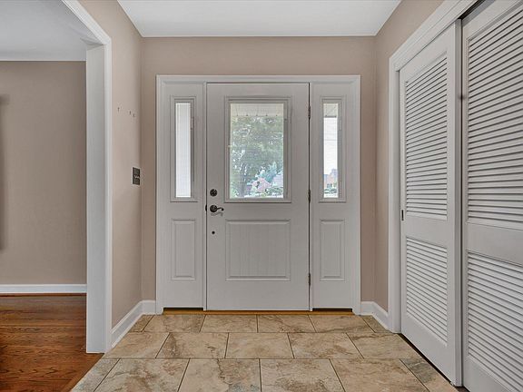 4th image of 3163 Tomaranne Dr