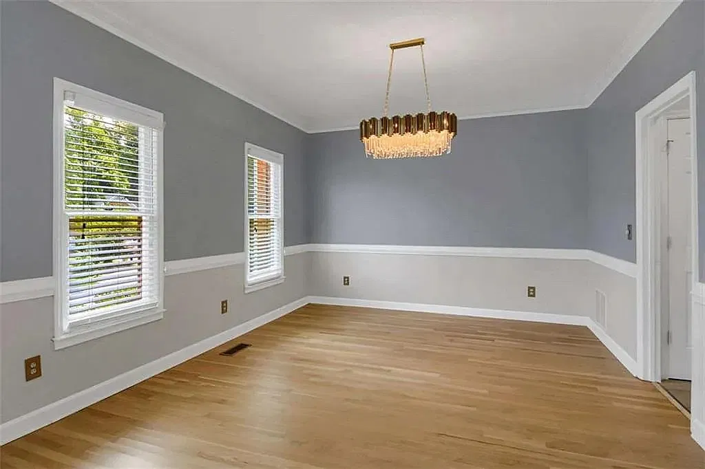 4 bed, 2.5 bath, 3000 sqft, $2,350 — Photo 3