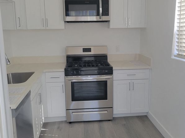 330 S Spalding Dr #101