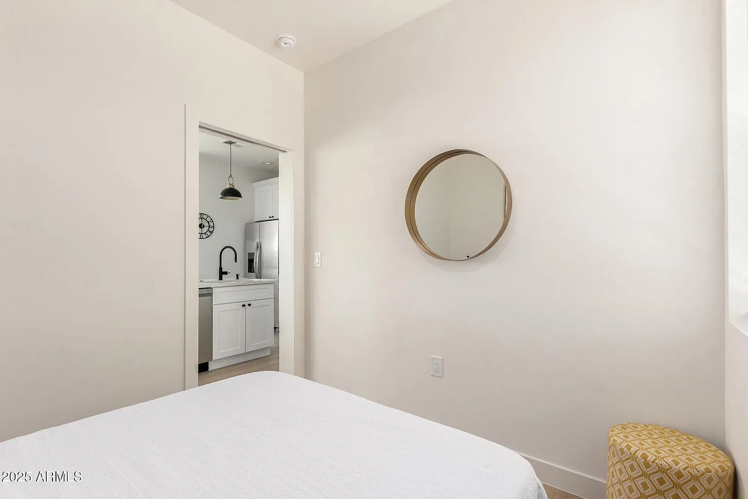 2 bed, 590 sqft, $1,995 — Photo 2