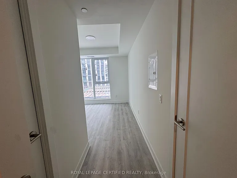 25 Cordova Ave #605 — Photo 13