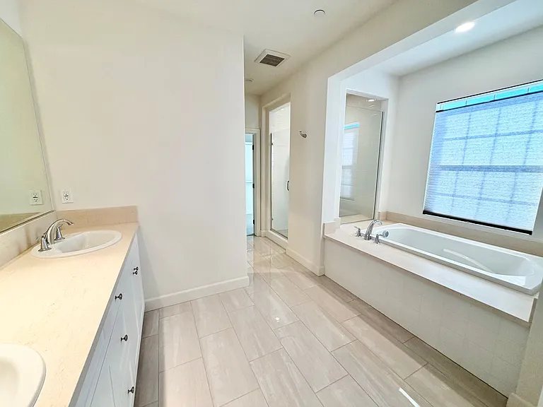 110 Briar Rose — Photo 22