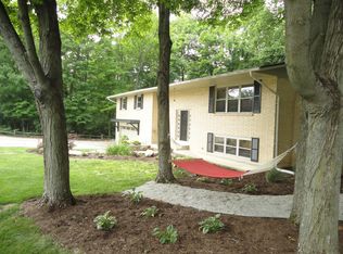 2455 Loris Dr, Dayton, OH 45449