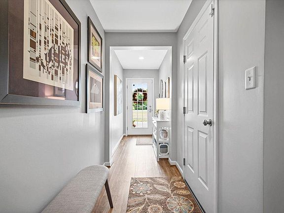 2nd image of 305 Parade St