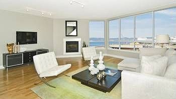 2nd image of 638 19th St Unit 6