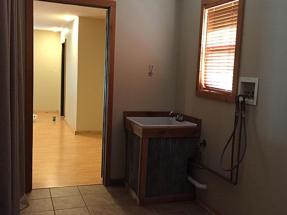 Laundry room with sink