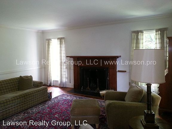 3rd image of 1272 Rockland Ave NW