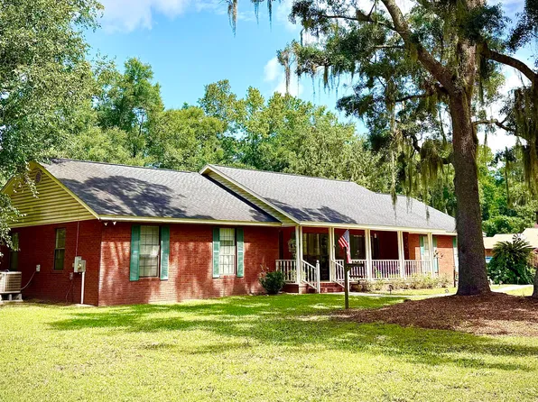 151 Navajo Rd, Brunswick, GA 31525