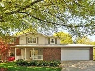 8 Country Acres Ct, Saint Peters, MO