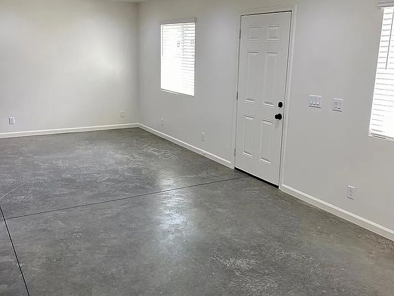 4th image of 332 W Robertson Ave #B