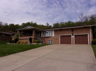 2018 Revere Dr, Connellsville, PA 15425