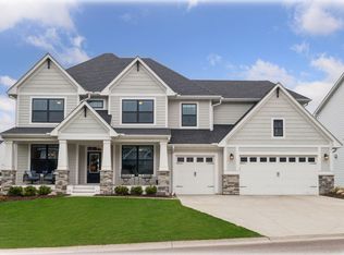 5175 Yellowstone Ln N, Plymouth, MN 55446