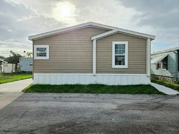 7400 46th Ave N Lot 321, Saint Petersburg, FL 33709