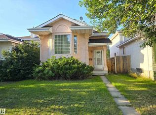 176 River Point E, Edmonton, AB T5A 4Y5