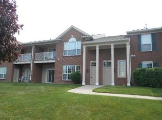 24106 Chesapeake Cir #279, Walled Lake, MI