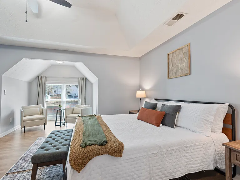 729 Sunny Field Ln — Photo 34