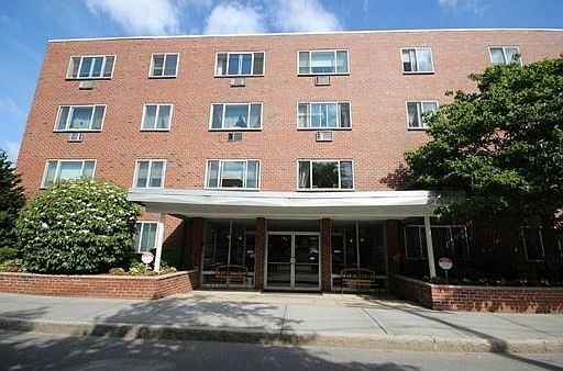 4th image of 50 Green St #107J