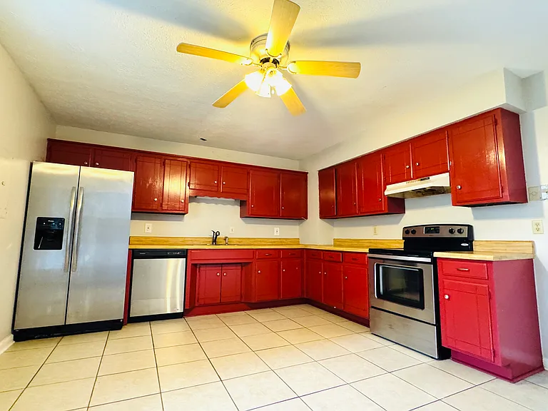 3228 Lakeford Dr — Photo 6