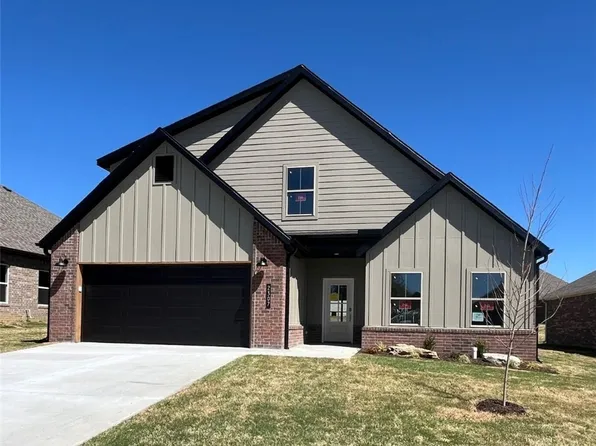 2307 N Lexington St, Siloam Springs, AR 72761