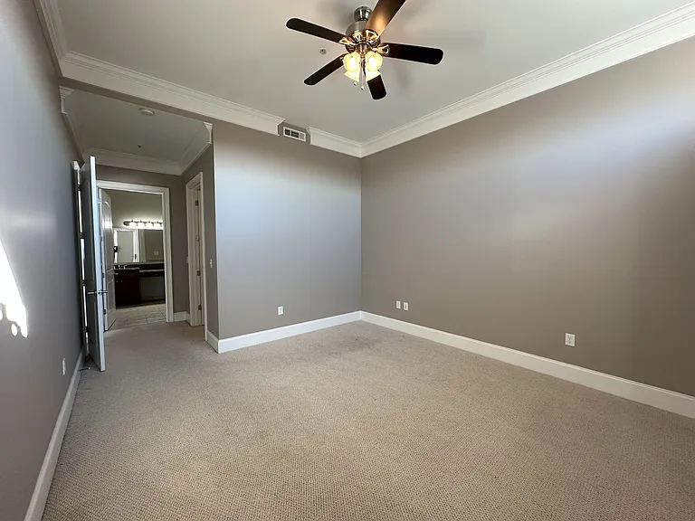 804 Watermarke Ln — Photo 14