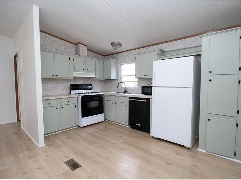 11524 Stidham Rd — Photo 5