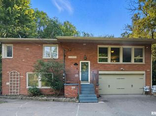 15 Forestview Dr, Coal Valley, IL