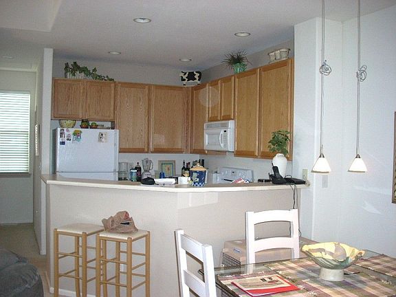 Dining Area facing Kitchen