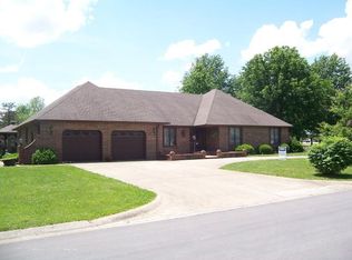 1902 Alfresco St, Clinton, MO 64735
