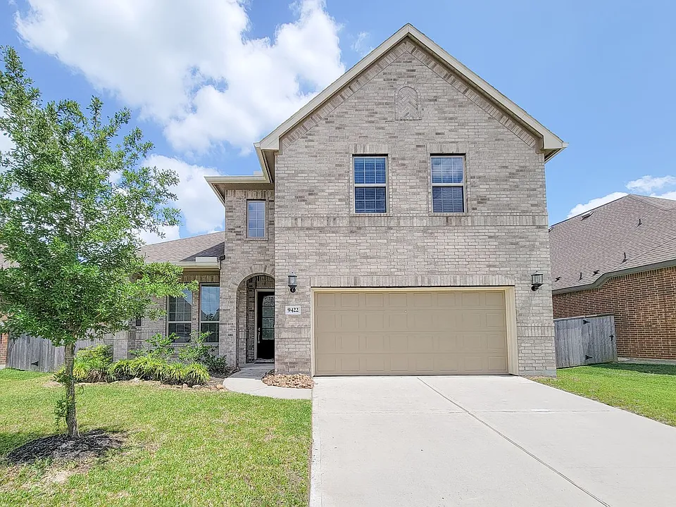 9422 Vista Falls Trce