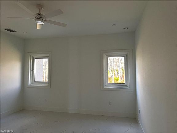 2nd image of 3331 16th AVE NE