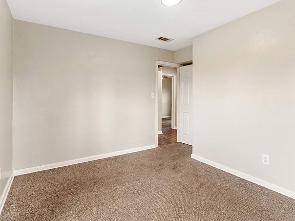 5th image of 3108 Wilbur Street
