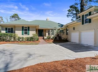2 Greenhow Ln, Savannah, GA 31411