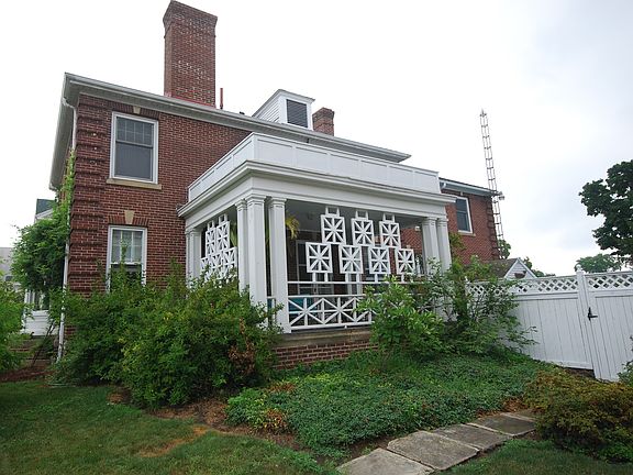 2nd image of 518 Wayne St