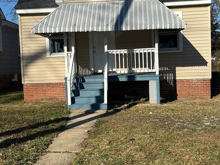 1410 Whatley St — Photo 1