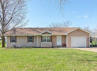 511 Pine St, Nortonville, KS 66060