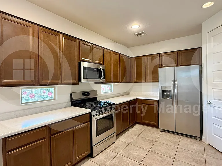 6342 W Raymond St — Photo 11