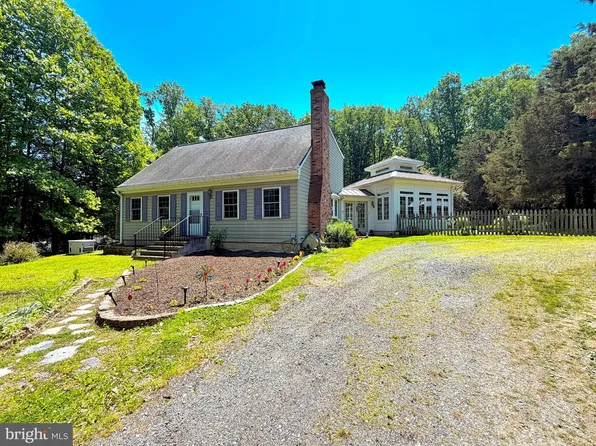 8 Spring Hill Ln, North East, MD 21901