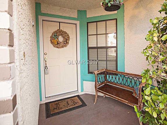 3rd image of 4901 Holly Grove Dr