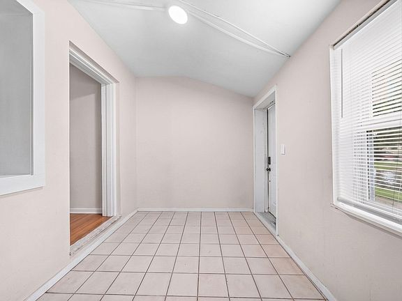 5th image of 1602 S 17th Avenue #1-3